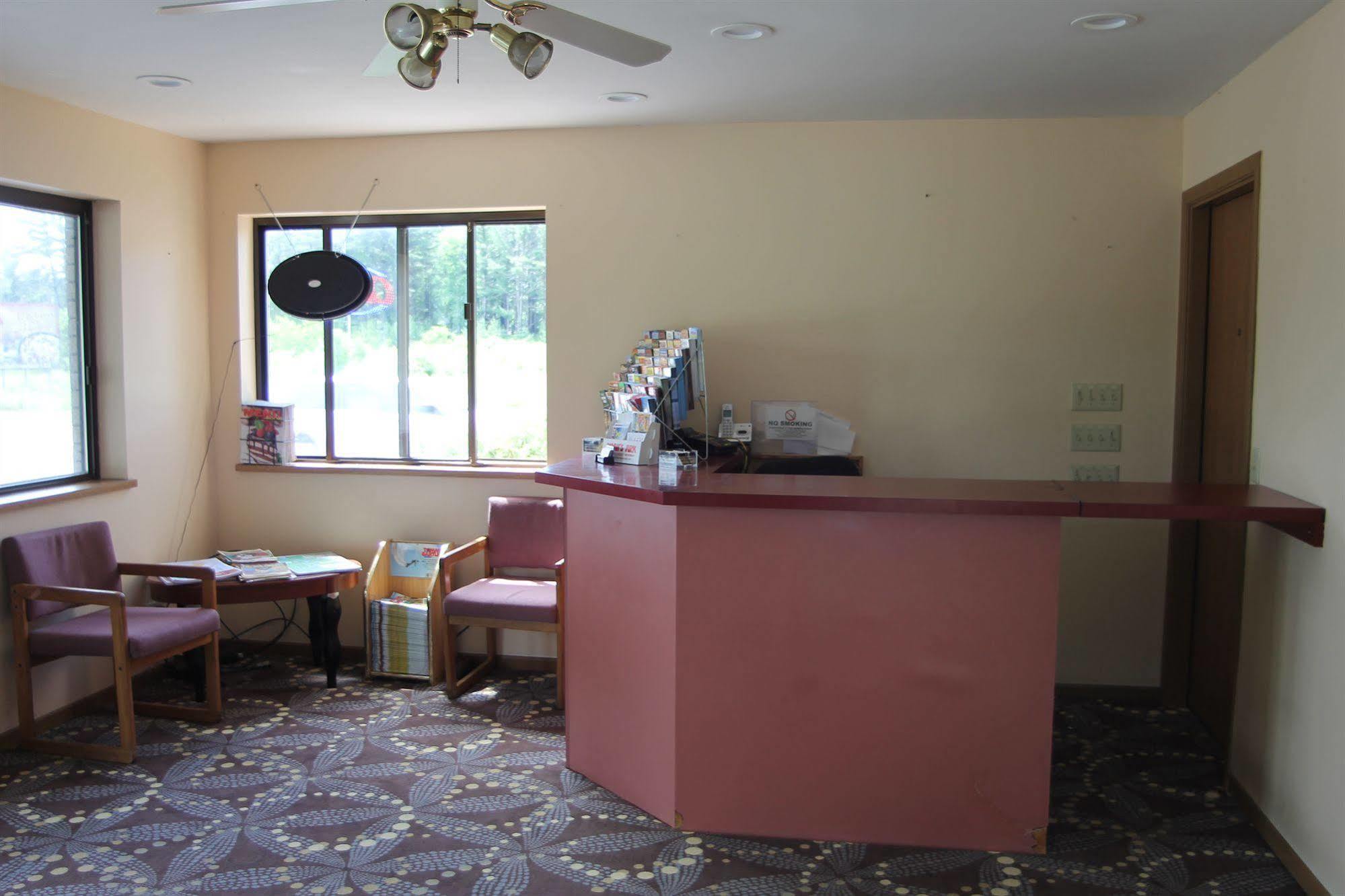 Malibu Inn Lake Delton Exterior photo